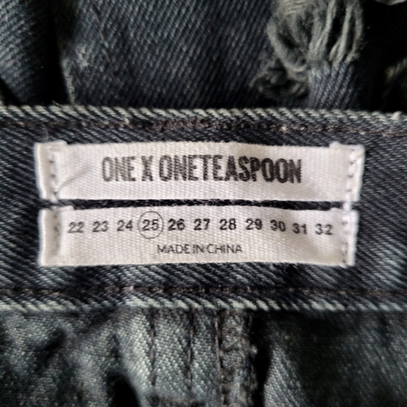 One Teaspoon Junkyard Distressed Denim Mini Skirt - Picture 11 of 11